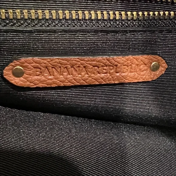 Banana Republic Leather Shoulder Bag - Picture 9 of 12